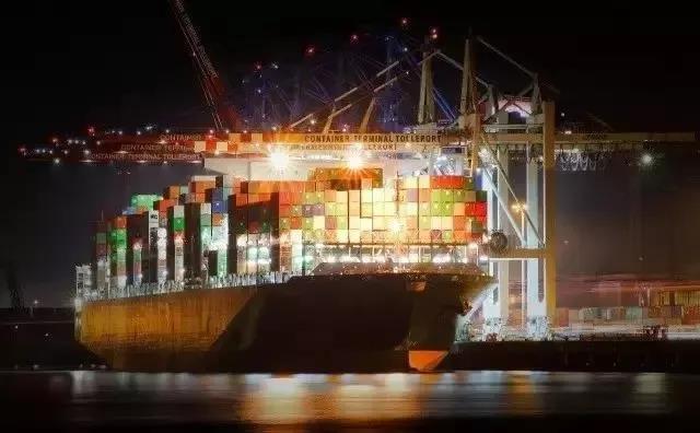 Freight forwarder, shipping operation, shipping operation of the difference